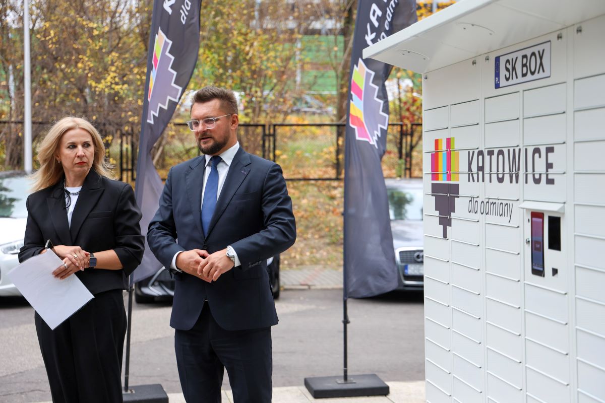 Katowice z nowym SK BOX-em – całodobowy odbiór dowodów rejestracyjnych pojazdów