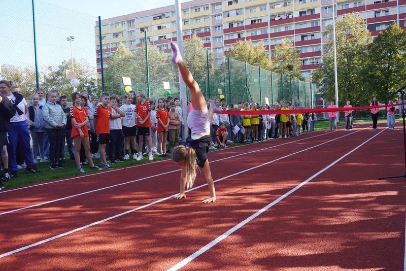 Bieżnia lekkoatletyczna w Żorach uroczyście otwarta – inwestycja za 200 tys. zł [FOTO]