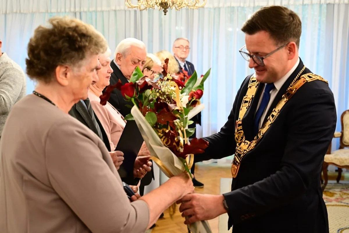 Diamentowe Gody w Chorzowie – wyjątkowy jubileusz 9 par małżeńskich