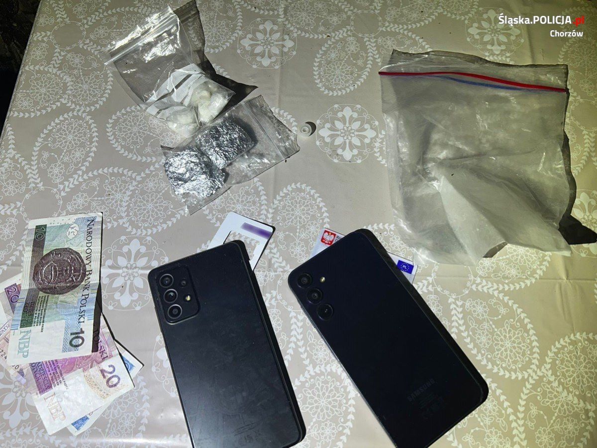 Chorzów: 16-latek podał fałszywe dane policji – był poszukiwany i miał narkotyki