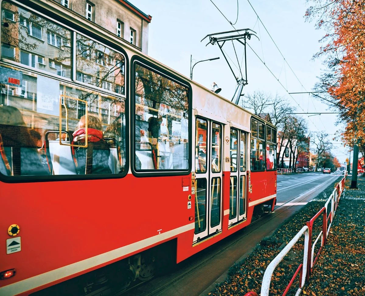 Utrudnienia w kursowaniu tramwaju nr 17. Powodem realizacja zdjęć filmowych