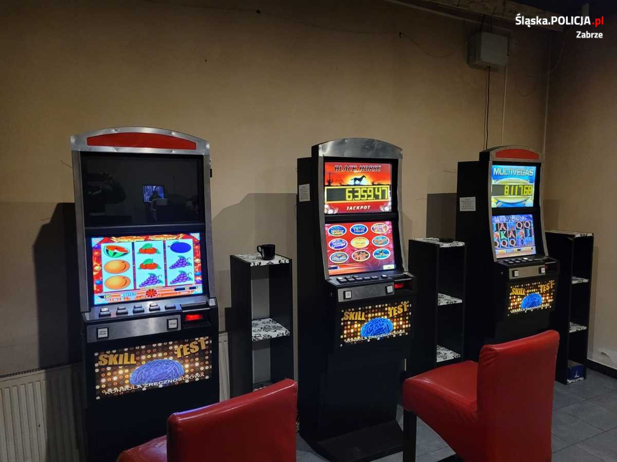 Policjanci z Zabrza przejęli nielegalne automaty do gier hazardowych