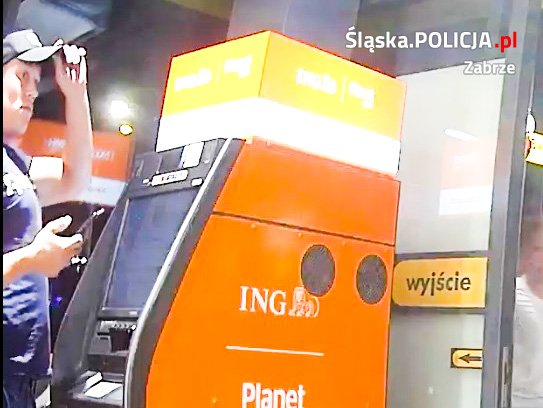 Rozpoznajesz tych mężczyzn? Policja publikuje wizerunki sprawców rozboju