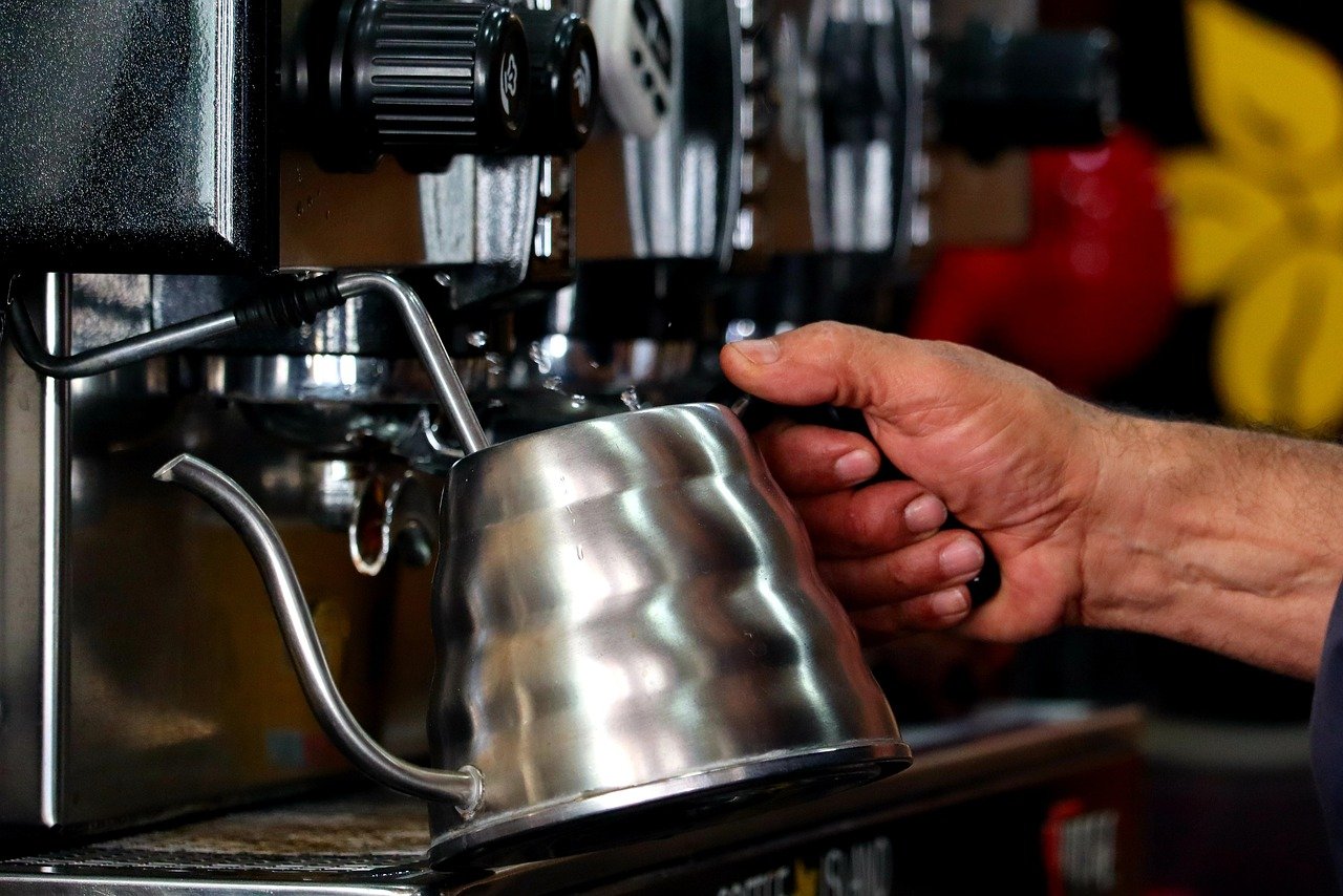 Szukasz ekspresu do kawy do biura?