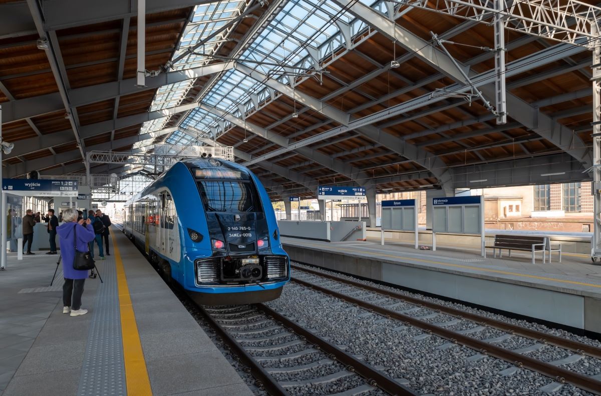 Zmodernizowana hala peronowa w Bytomiu otwarta! Pierwszy pociąg już w trasie 4