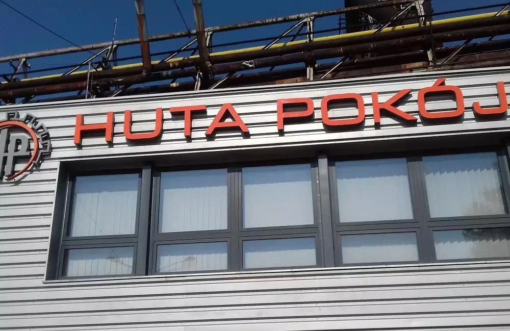 Związkowcy z Huty Pokój weszli do biura poselskiego Urszuli Koszutskiej