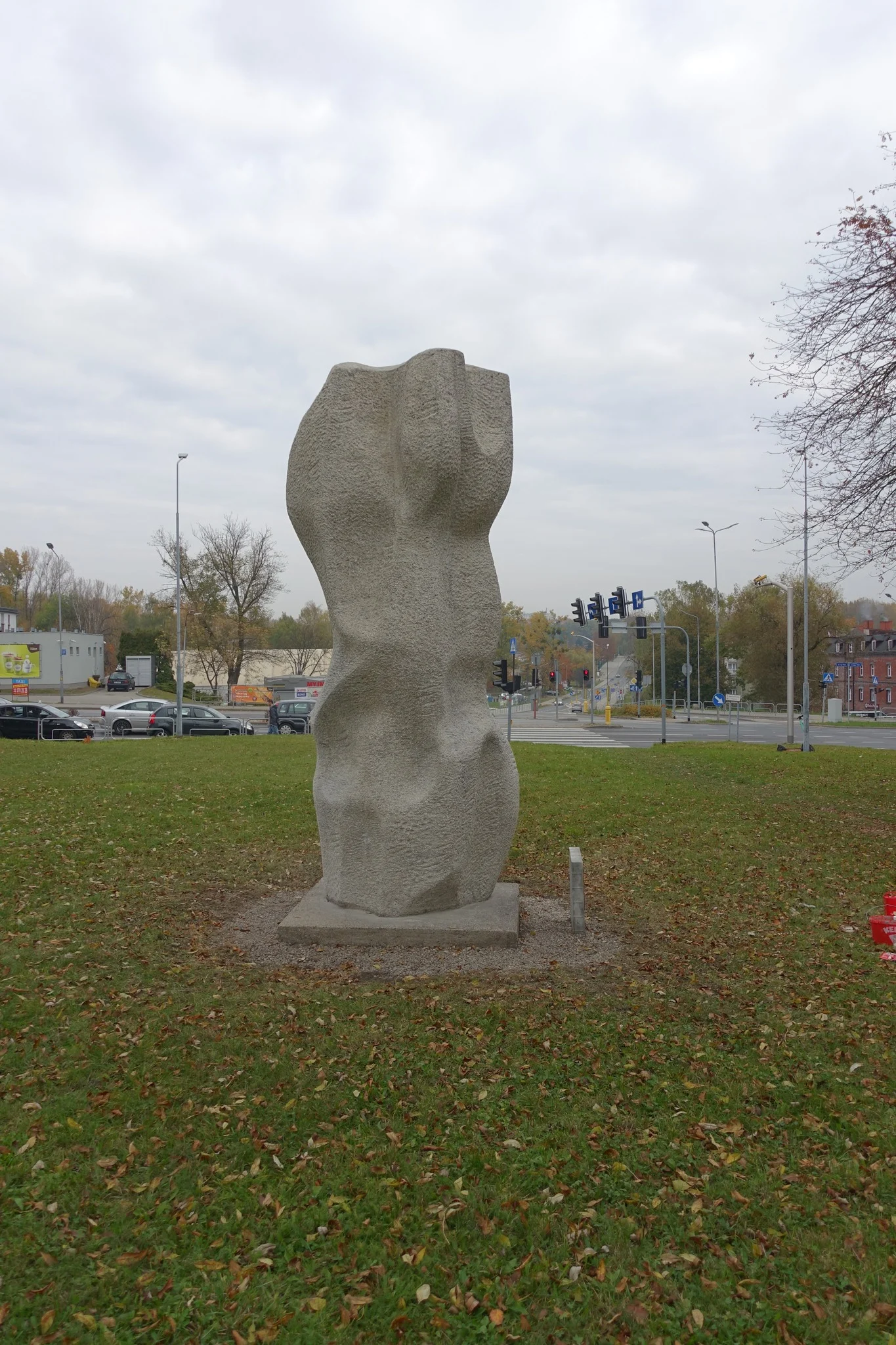 "Sowa" znowu lśni. Rzeźba w Czarnym Lesie już po renowacji