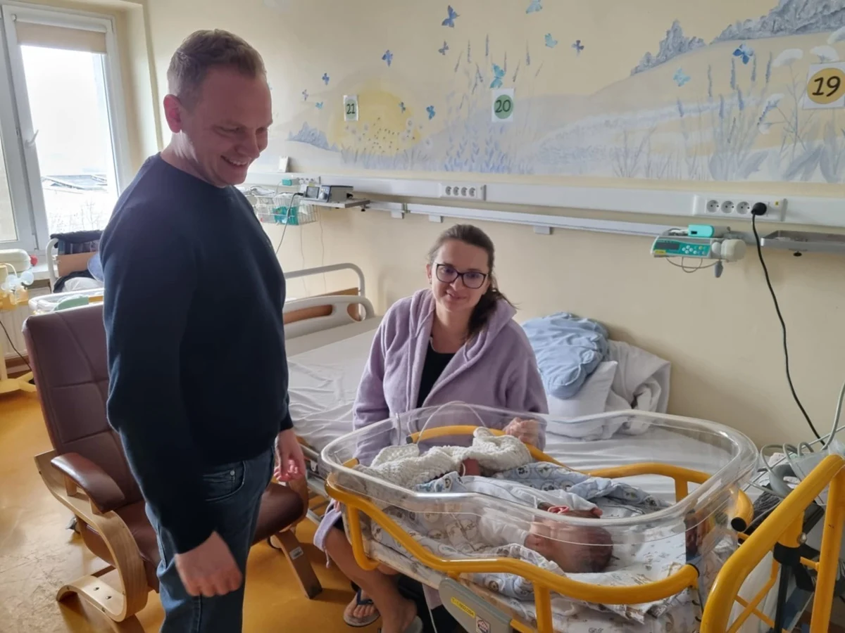 Dzień Wcześniaka: symbol współpracy lekarzy, rodziców i dzieci