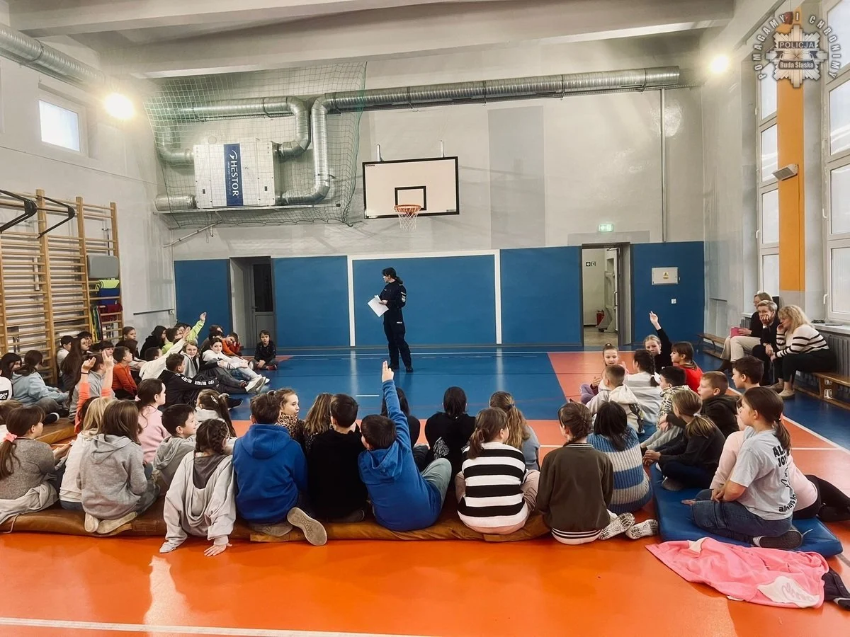 Rudzka młodzież uczy się, jak przeciwdziałać przemocy