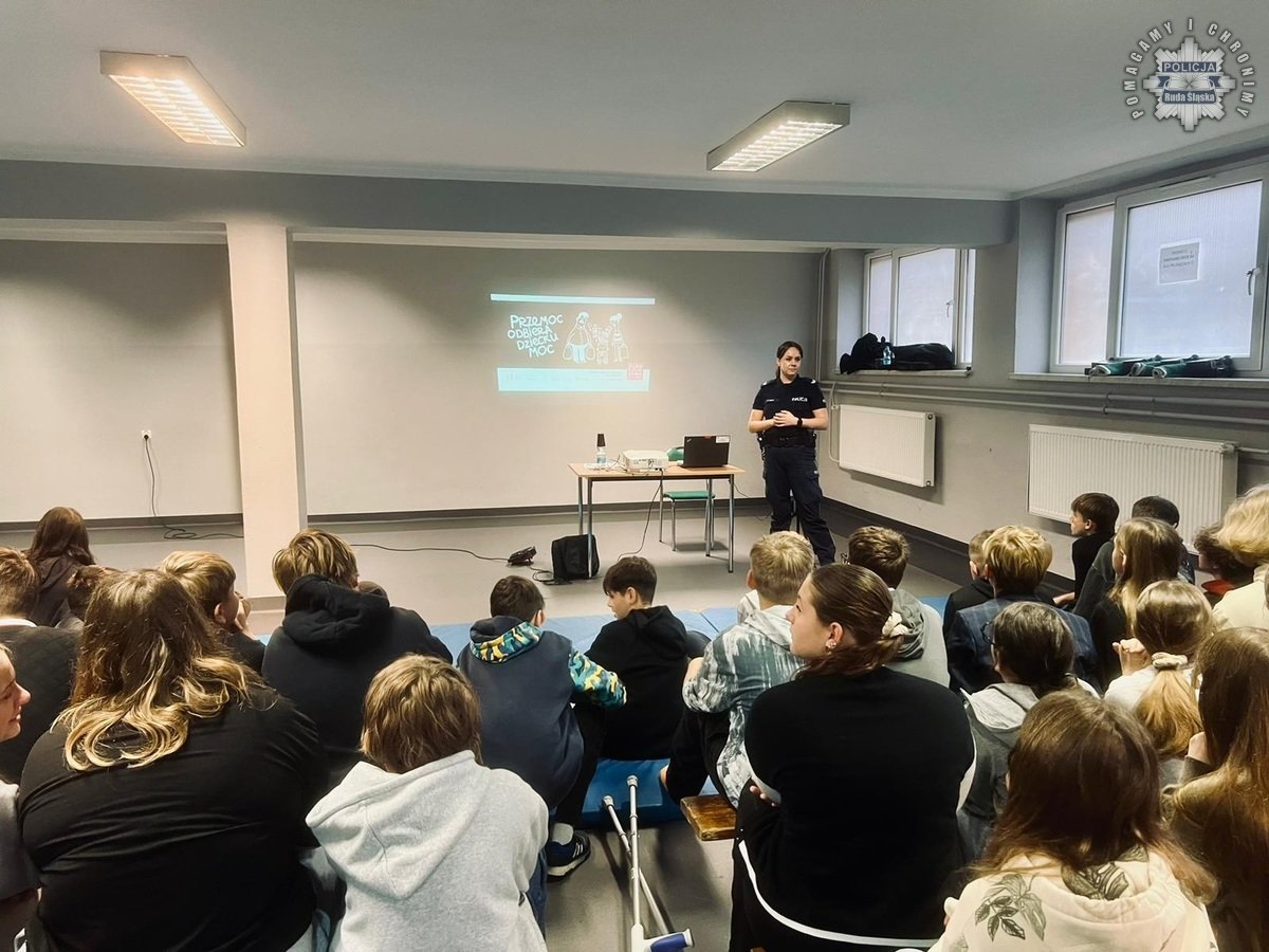 Rudzka młodzież uczy się, jak przeciwdziałać przemocy