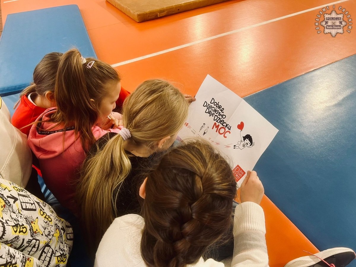 Rudzka młodzież uczy się, jak przeciwdziałać przemocy