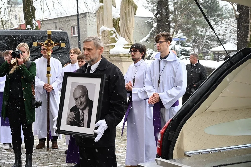 Ruda Śląska pożegnała Andrzeja Stanię, byłego prezydenta miasta [FOTO]
