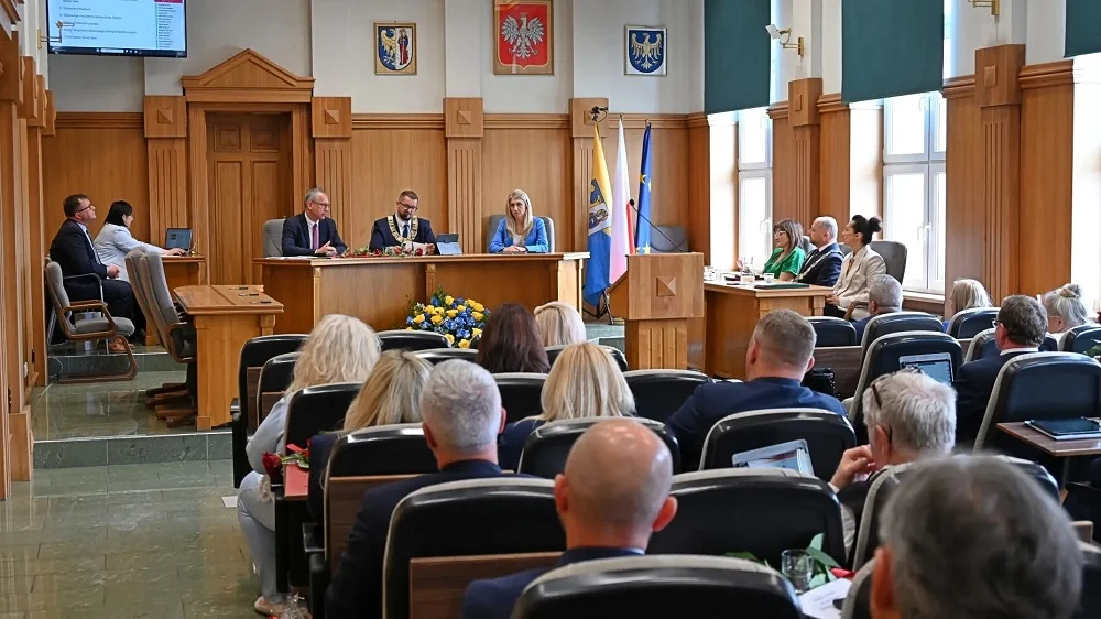 Rada Miasta Ruda Śląska podejmie dziś kluczowe uchwały. Oto szczegóły sesji!