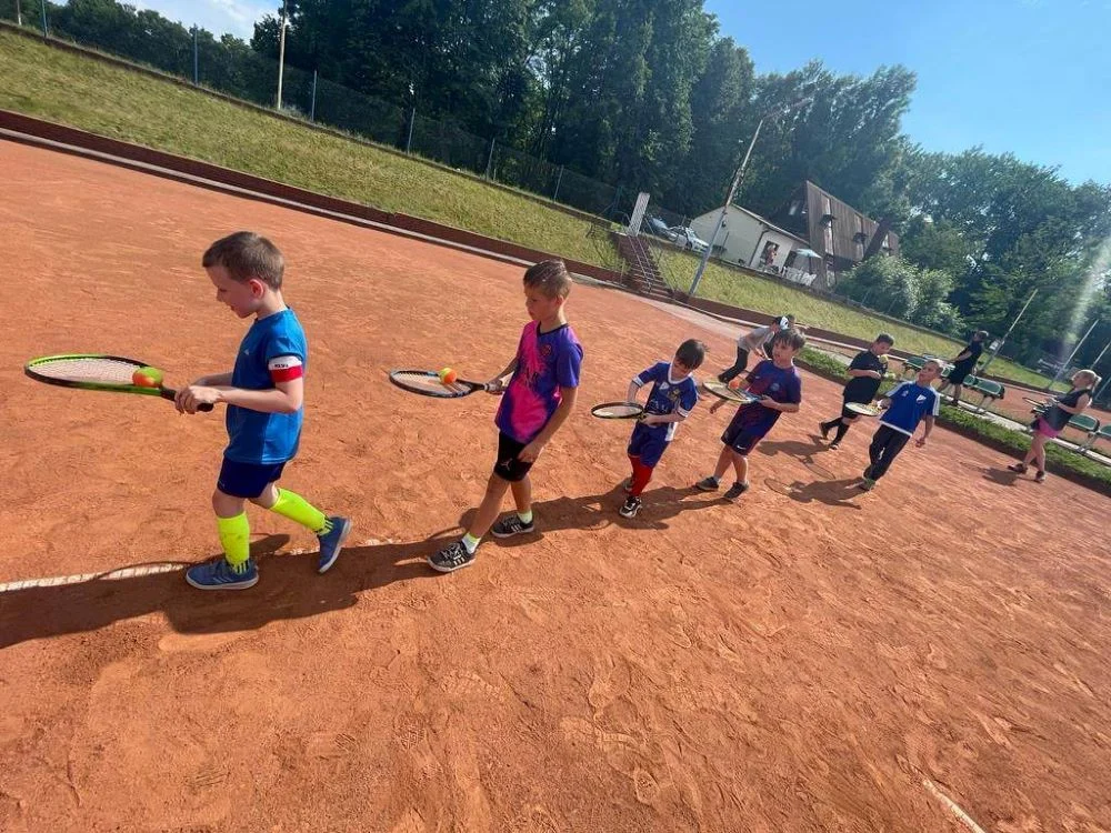 Tenisowy Klub Sportowy "Slavia" walczy o wygraną w konkursie „Dzieciaki do rakiet”!
