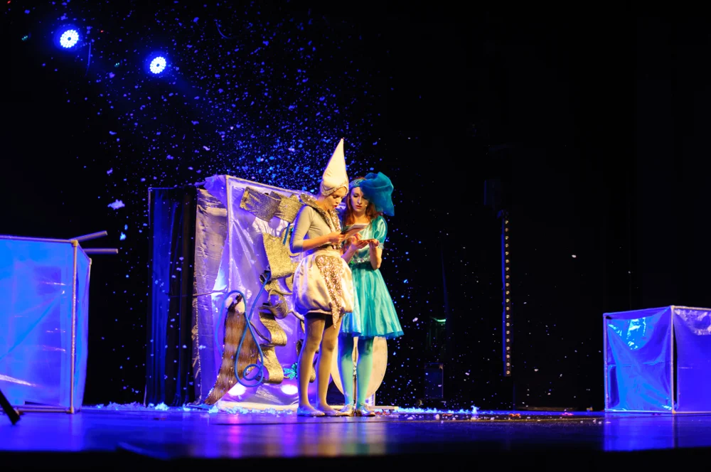 Przeżyj zimową przygodę – spektakl dla dzieci "Fabryka Śniegu" w ŚTI