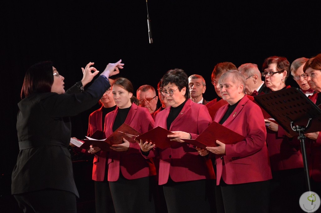 Chór „Jadwiga” z Wodzisławia zachwyca na XVIII Turnieju Chórów w Radlinie