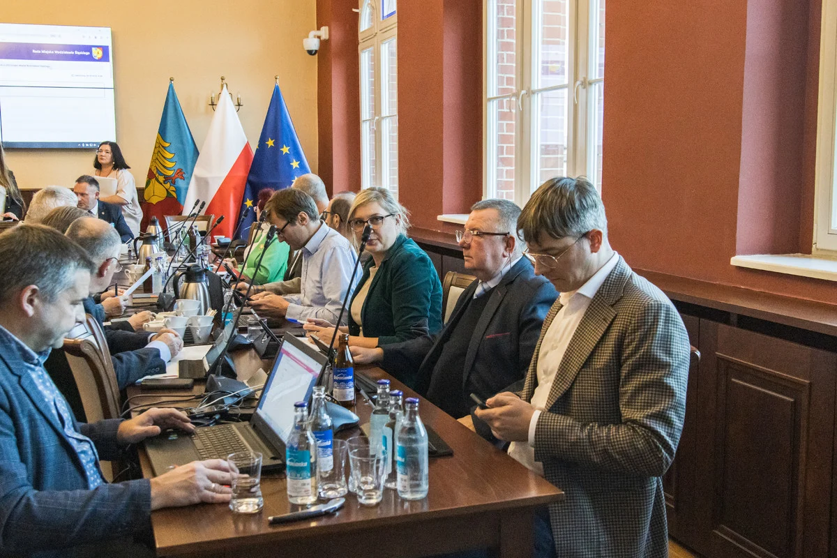 VIII sesja Rady Miejskiej – bądź na bieżąco z najważniejszymi decyzjami