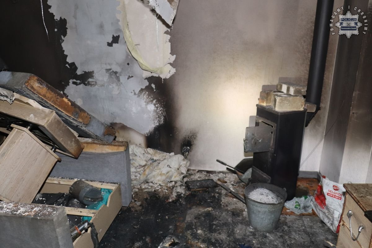 Pożar w Siemianowicach: 12-latek trafił do szpitala