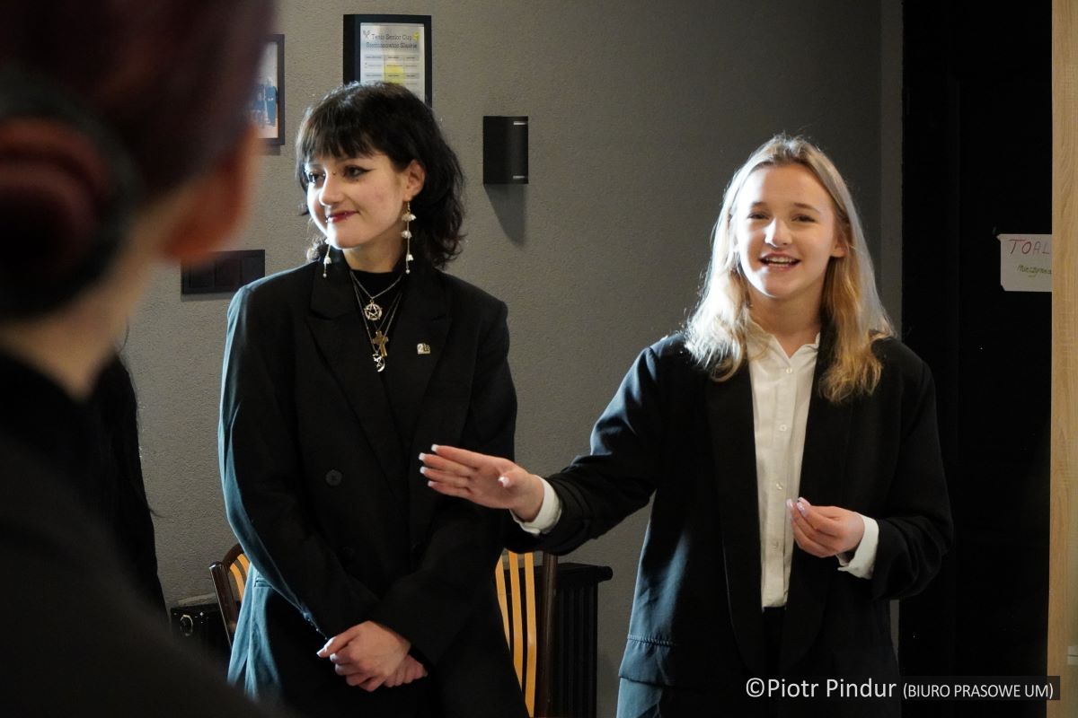 Jak rozpoznać fake newsy? Uczniowie Siemianowic stawiają czoła nowoczesnej propagandzie 5