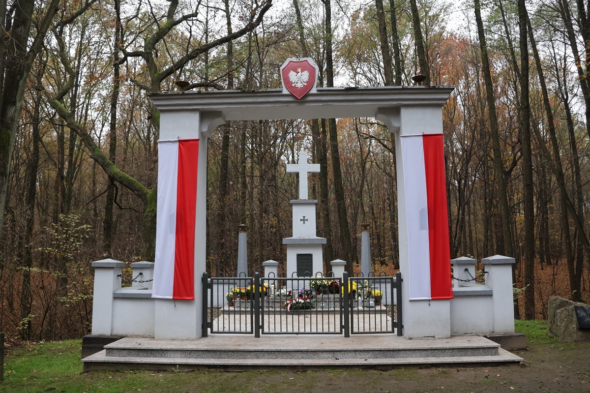 Hołd bohaterom: Narodowe Święto Niepodległości w Orzeszu