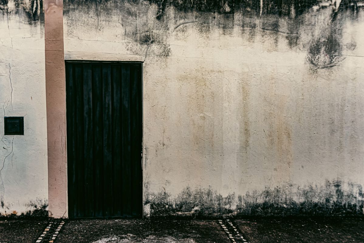 Fałszywy alarm w Piekarach Śląskich. Mężczyzna wymyślił pożar, by wydostać się z piwnicy