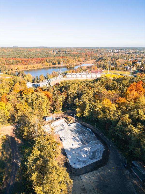 Ostatnie szlify na skateparku Wiśniowiec – otwarcie lada moment!