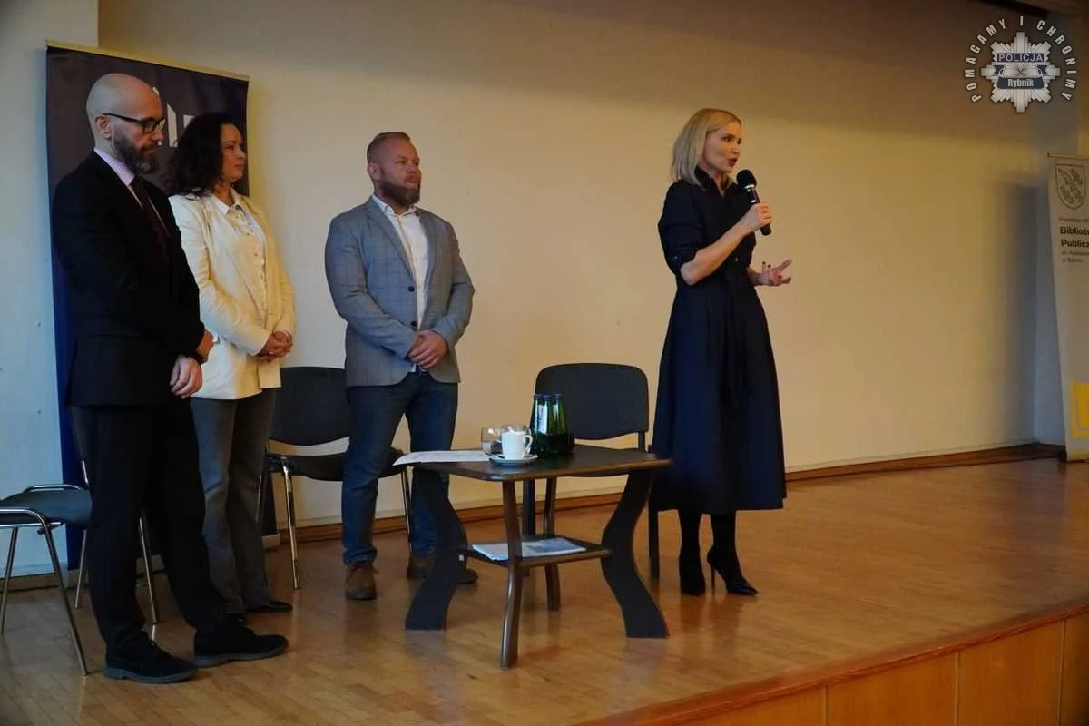 „Wyłącz hejt – Włącz szacunek” – debata o przeciwdziałaniu nienawiści