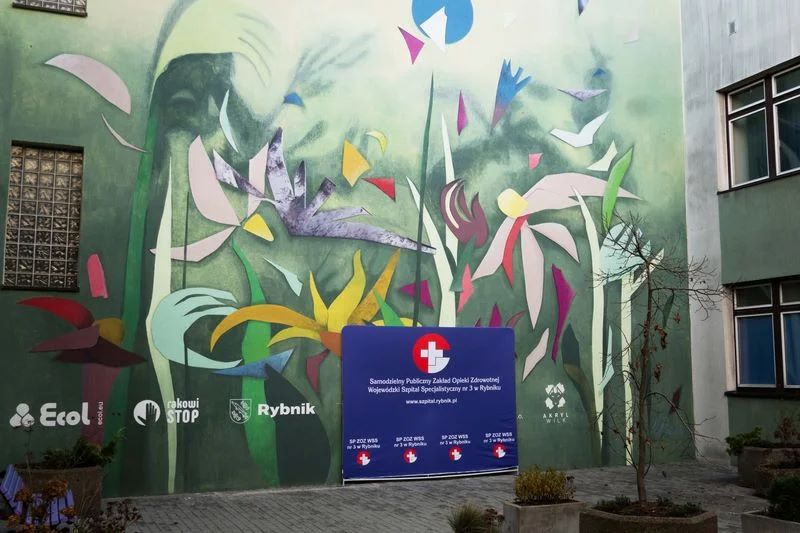 Kolorowe patio dla pacjentów onkologii w Rybniku otwarte!