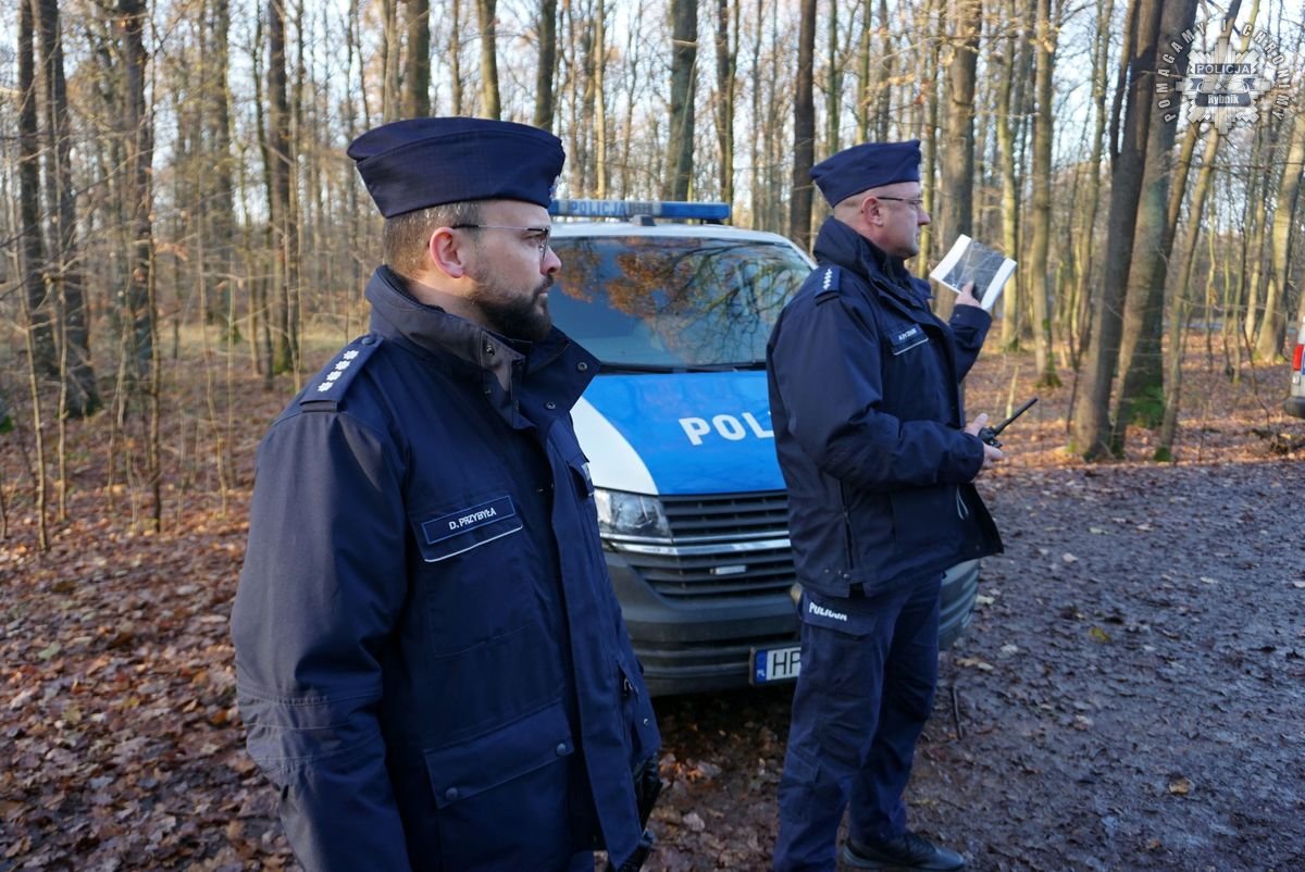 „Zaginięcie 2024” – Policja w akcji! Poszukiwania w rybnickim lesie zakończone sukcesem 20