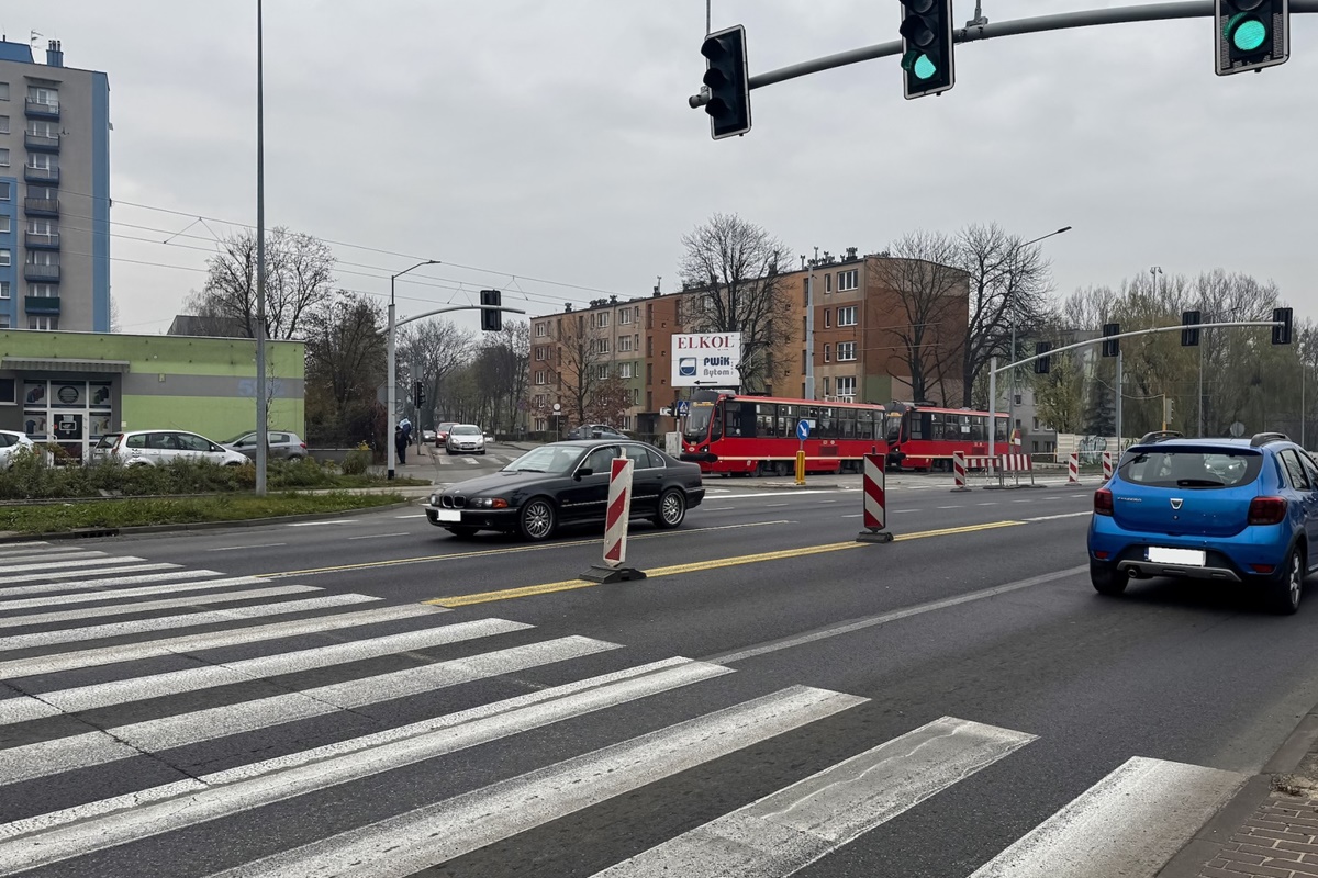 Modernizacja skrzyżowania Arki Bożka i Chorzowskiej dobiega końca