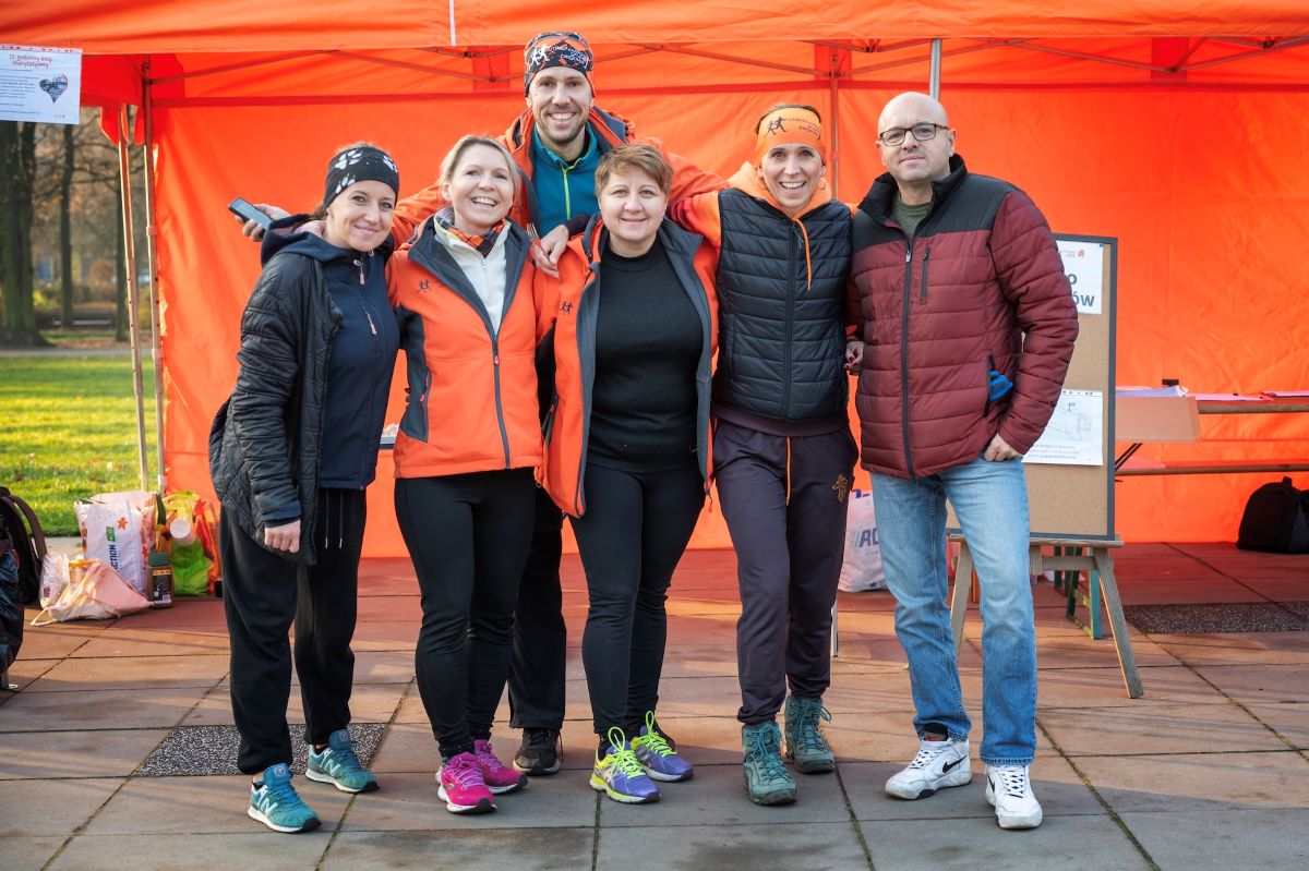 Bytomianie biegli przez 12 godzin, by pomóc powodzianom