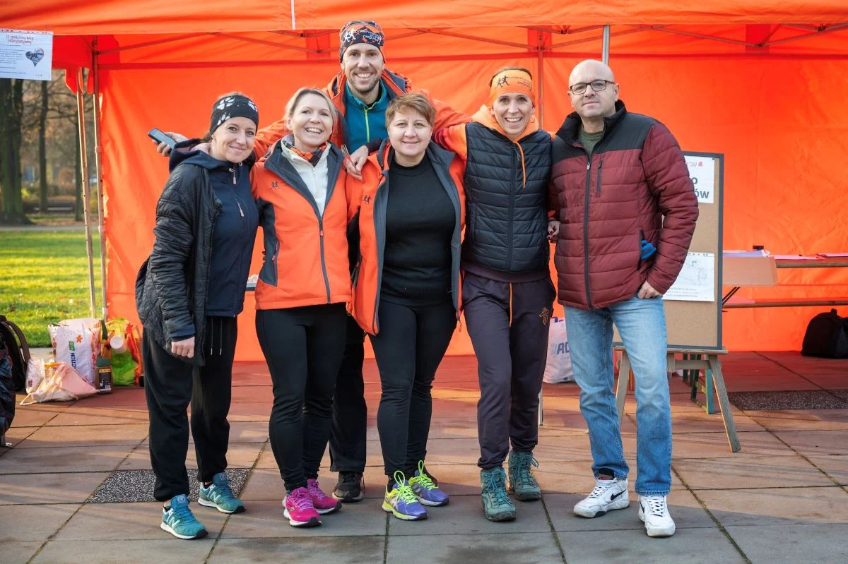 Bytomianie biegli przez 12 godzin, by pomóc powodzianom