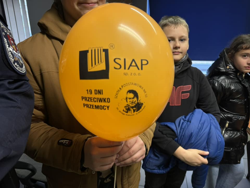 Policja w Mikołowie gościła uczniów w ramach kampanii "19 dni przeciwko przemocy"