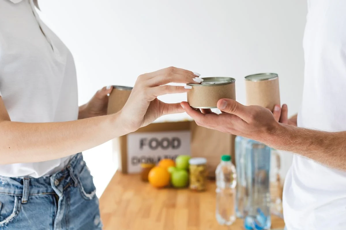 Podziel się jedzeniem w Katowicach – „Jadłodzielnia” czeka na darczyńców