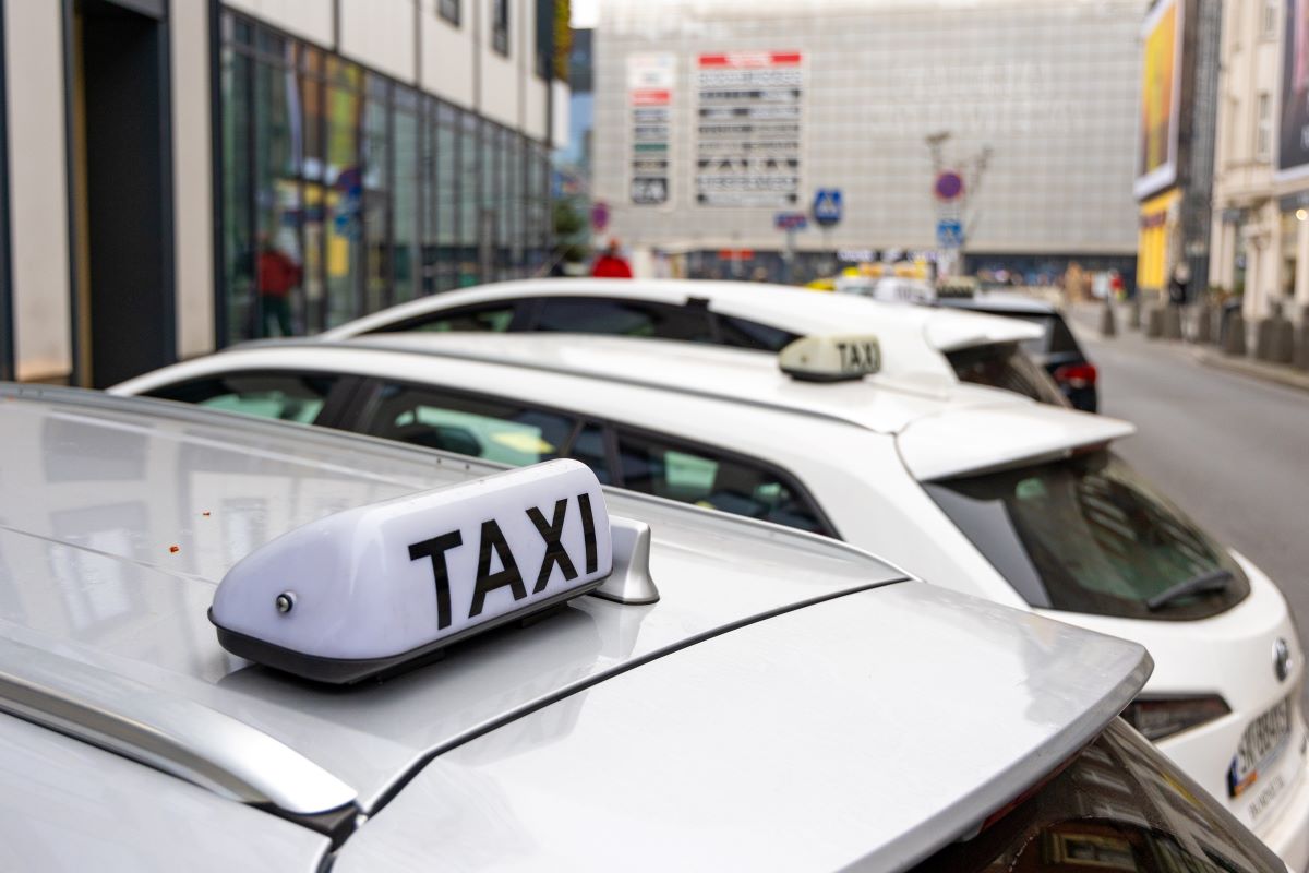 Zmiany w cenach taksówek w Katowicach – odpowiedź na rosnące koszty działalności