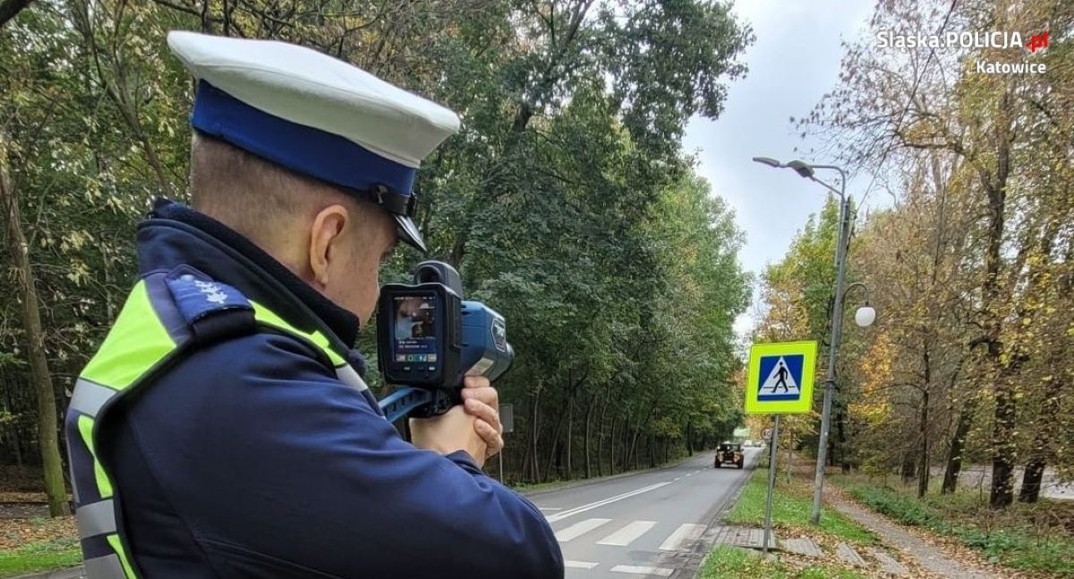 „Bezpieczny pieszy” – katowicka policja podsumowuje działania na przejściach