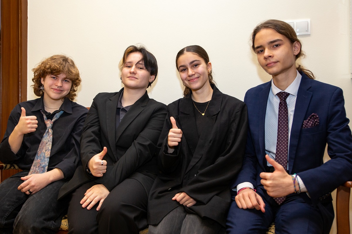 „W pracowniach katowickich artystów” – edukacja przez sztukę