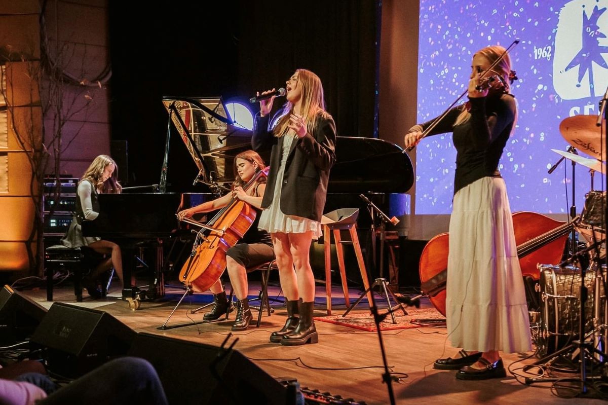 Alstromerie – koncert pełen kolęd i pastorałek w MDK Bogucice-Zawodzie