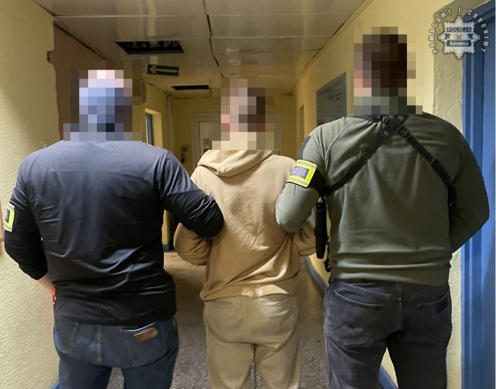 Policja w Katowicach ujęła podejrzanego o podpalenie prokuratury – 20-latek w rękach służb