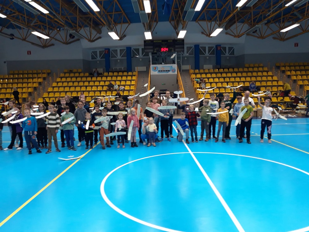 Zawody Modeli Halowych w Żorach – Święto Niepodległości w duchu sportu i pasji