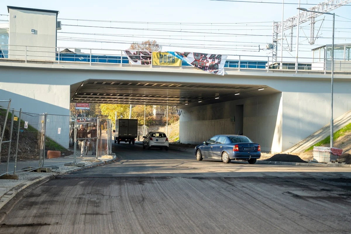 Zakończenie kolejnego etapu przebudowy wiaduktu nad ulicą Floriańską