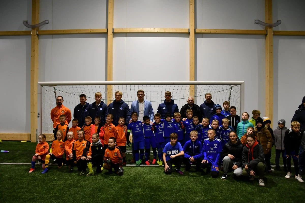 Nowa piłkarska era w mieście — za nami otwarcie hali łukowej! 
