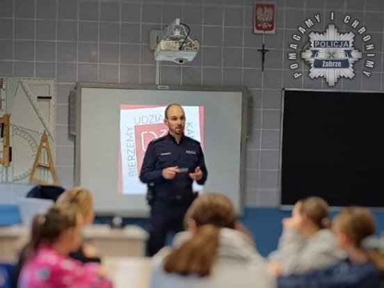 Zabrzańscy policjanci w kampanii „Dzieciństwo bez przemocy”