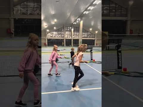 Akademia Tenisowa Zabrze walczy o roczny zapas piłek tenisowych – pomóż zagłosować!