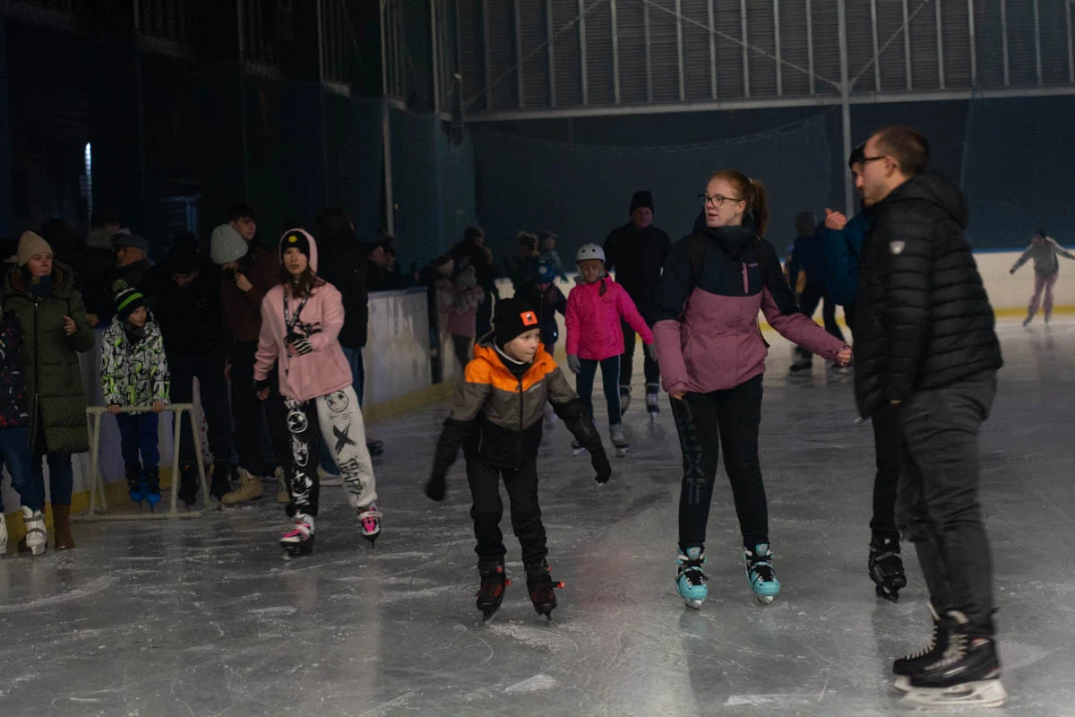 Otwarcie lodowiska na Burloch Arenie 33