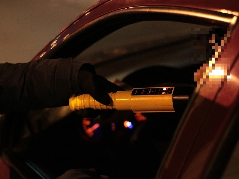 Skandal w Rudzie Śląskiej! Pijany ojciec wiózł w samochodzie 4-letnie dziecko