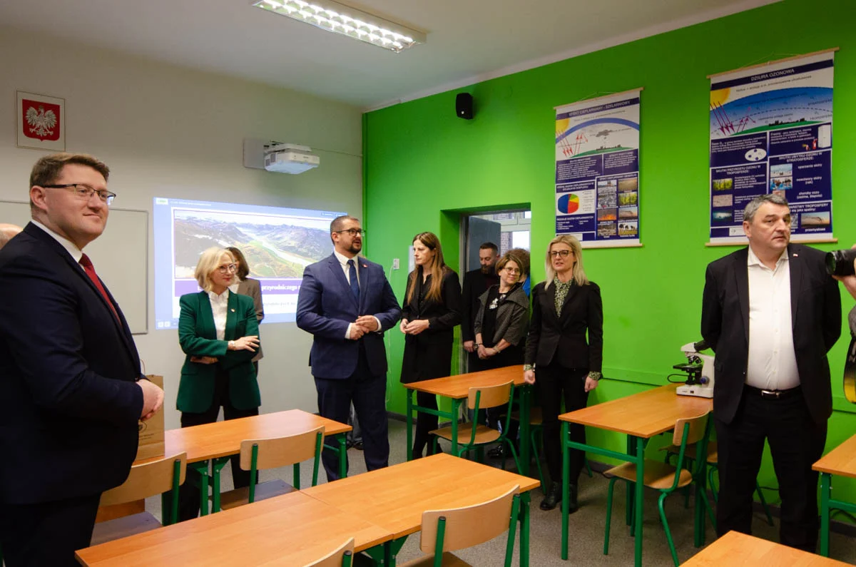 Otwarcie pracowni ekologicznej w I LO 19