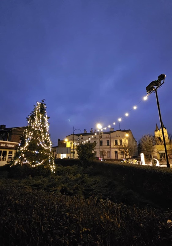 Mieszkańcy sami przygotowali miasto na Święta Bożego Narodzenia