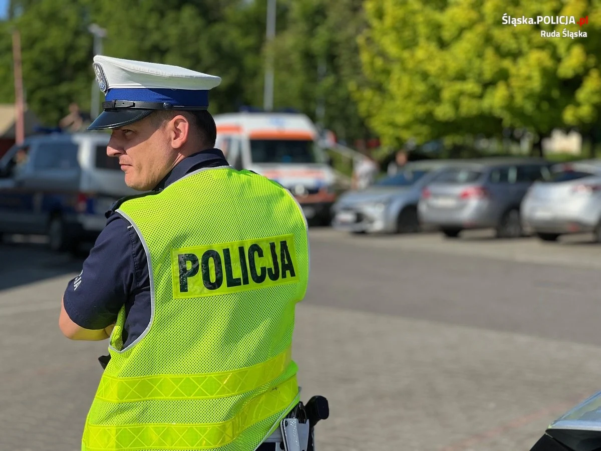 Mężczyzna poszukiwany listem gończym zatrzymany po wypadku
