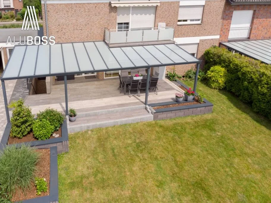 Dlaczego aluminiowe zadaszenie tarasu to inwestycja na lata?
